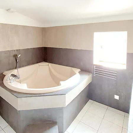 Holiday home In Leglise